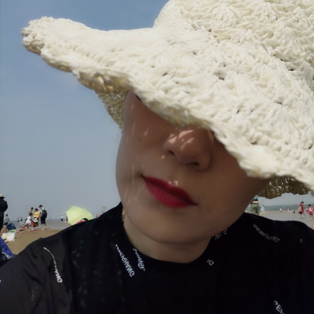 彭女士头像
